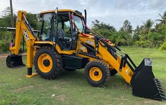 Prakash Raj : కుటుంబాన్ని ఆదుకున్న విలక్షణ నటుడు.. ఉపాధిగా జేసీబీని అందించారు.. 