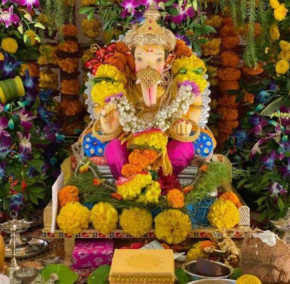 Sankashti Chaturthi vrat today know puja vidhi mantra and more... Sankashti chaturthi : आज संकष्टी चतुर्थी, गणपती बाप्पाला प्रसन्न करण्यासाठी या मंत्रांचा जप करा, जाणून घ्या पूजा विधी