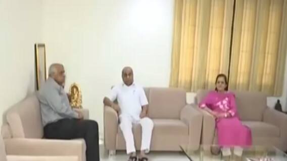 પદનામીત મુખ્યમંત્રી ભુપેન્દ્ર પટેલે નીતિન પટેલ સાથે મુલાકાત કરી આશીર્વાદ લીધા