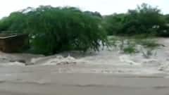 જામનગરઃ કાલાવાડમાં ફાટ્યું આભ, અત્યાર સુધીમાં ખાબક્યો 10 ઈંચ વરસાદ, જુઓ ગુજરાતી ન્યૂઝ