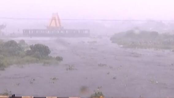 રાજકોટના મધ્યમાંથી પસાર થતી આજી નદીમાં નવા નીરની આવક, શાળાઓ આજે બંધ