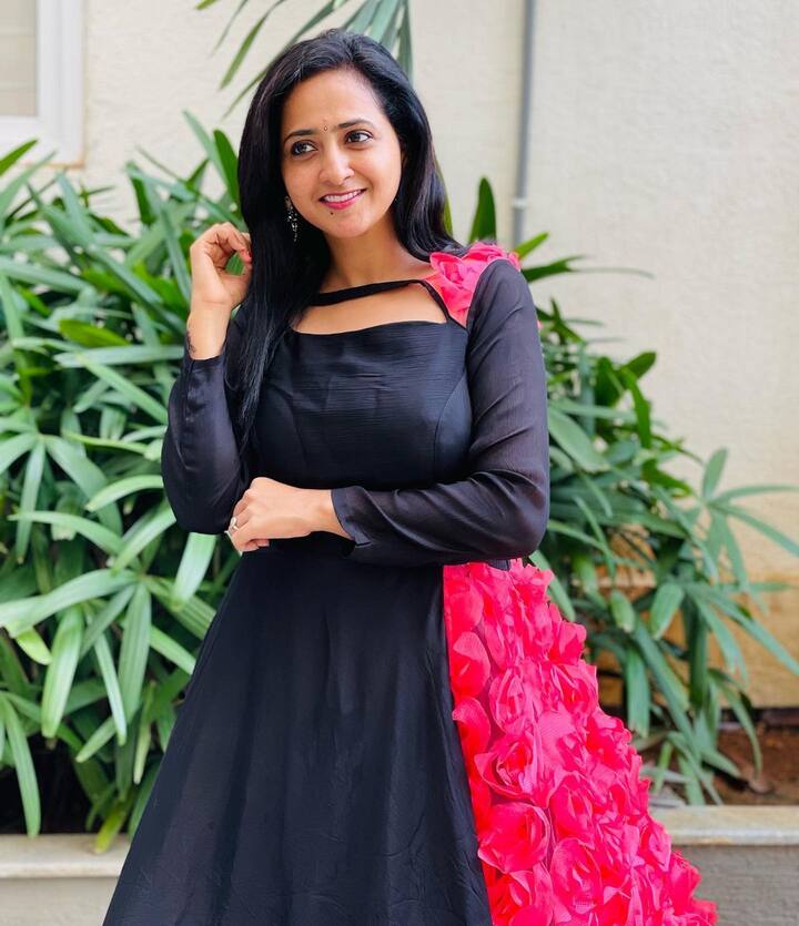 (Photo Courtesy : Instagram) బిగ్ బాస్ వల్ల వచ్చిన బ్రేక్ తో మళ్లీ బుల్లితెరపై అవకాశాలను దక్కించుకుంటోంది లాస్యా మంజునాథ్.