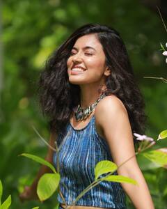 Actress Anju Kurian pics |  நீ...நீல...வானம் -  அஞ்சு குரியன் போட்டோ ஆல்பம்