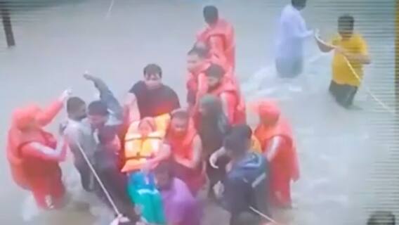 गुजरात में बाढ़ का कहर, जामनगर, जूनागढ़ और राजकोट में जमकर तबाही | मास्टर स्ट्रोक