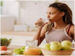 Health and Fitness Tips: Fruits खाने के बाद नहीं पीना चाहिए पानी, सेहत को हो सकता है ये नुकसान
