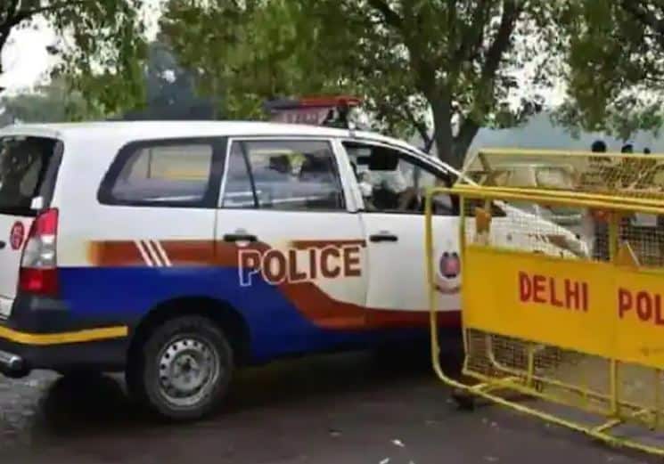 delhi police arrested six terrorists two took training in pakistan  દિલ્હી પોલીસે 6 આતંકવાદીઓની કરી ધરપકડ, 2 આતંકીએ પાકિસ્તાનમાં લીધી હતી ટ્રેનિંગ
