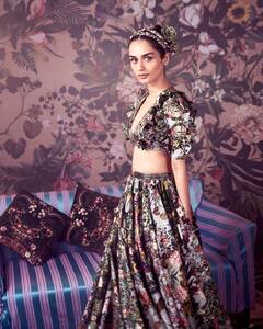 Manushi Chhillar Pics: మాజీ మిస్ వరల్డ్ మానుషి చిల్లర్ స్టైలిష్ లుక్.. ఫొటోలు చూస్తే ఫిదా!