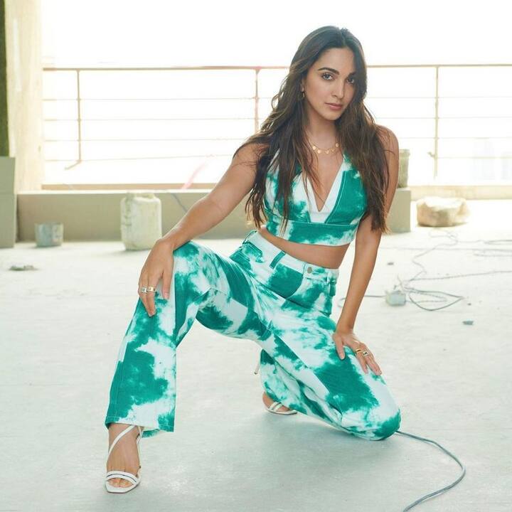 (Courtesy : Instagram) బాలీవుడ్ బ్యూటీ కియారా అద్వానీ 'భరత్ అనే నేను' సినిమాతో టాలీవుడ్ లో హీరోయిన్ గా ఎంట్రీ ఇచ్చింది.