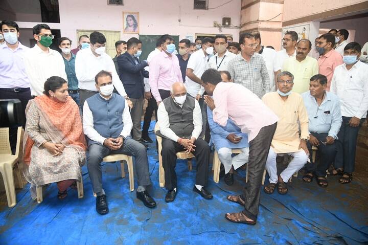 Gujarat CM Bhupendra Patel visit flood area of Sauarashtra , talk with people મુખ્યમંત્રી ભુપેન્દ્ર પટેલે લીધી પૂરગ્રસ્ત લોકોની મુલાકાત કહ્યું, 'કોઈ અસરગ્રસ્ત સહાયથી વંચિત ન રહી જાય'