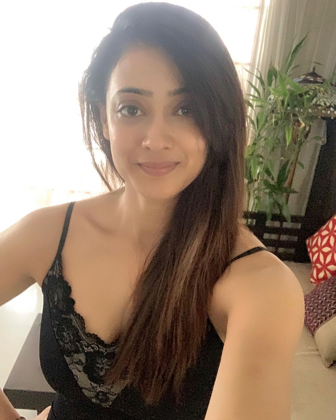 Actress Shweta Tiwari goes out of the house even in oily hair, the actress does not like to be always dressed up