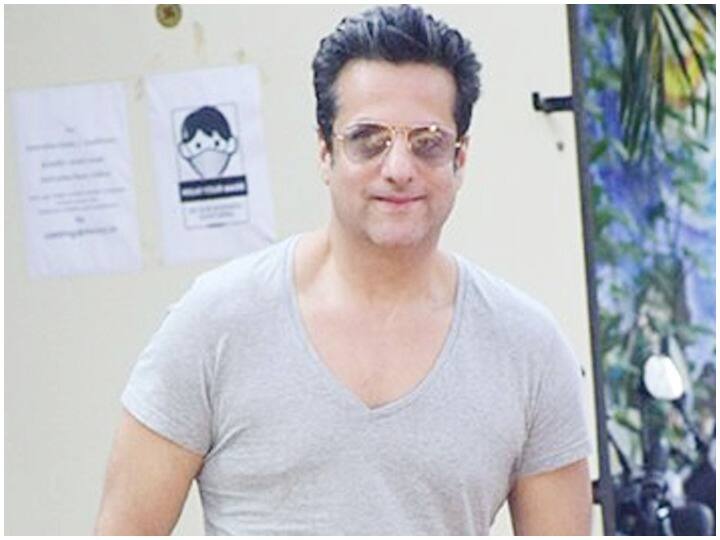 ट्रांसफॉर्मेशन के बाद फिल्म 'विस्फोट' से धमाकेदार वापसी करने जा रहे हैं Fardeen Khan,ऐसा होगा किरदार Fardeen Khan is returning to the big screen after 11 years will be seen in the film visfot ट्रांसफॉर्मेशन के बाद फिल्म 'विस्फोट' से धमाकेदार वापसी करने जा रहे हैं Fardeen Khan,ऐसा होगा किरदार