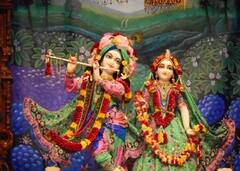 Radha Ashtami 2021 : 'আমি একমাত্র রাধিকারই বশীভূত, তাই আগে রাধানাম'! সূর্যদেবকে বর দিয়ে বলেছিলেন কৃষ্ণ