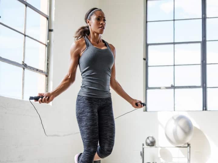 Weight Loss Exercise: वजन घटाने में सबसे असरदार हैं ये 3 कार्डियो एक्सरसाइज, महीने भर में मोटापा हो जाएगा दूर Very Quick And Effective Cardio Exercise For Weight Loss Running Skipping And Stair Climbing Weight Loss Exercise: वजन घटाने में सबसे असरदार हैं ये 3 कार्डियो एक्सरसाइज, महीने भर में मोटापा हो जाएगा दूर