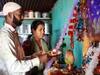 बाप्पाने नवस पूर्ण केल्याने मुस्लीम कुटुंबाकडून गणेशाची प्रतिष्ठापना