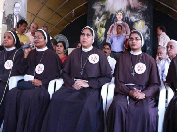 Nuns in Kerala stage walkout protesting priest's speech against Muslims ”முஸ்லிம்களிடம் காய்கறி வாங்காதீர்கள்; ஆட்டோவில் ஏறாதீர்கள்” : பாதிரியாரின் வெறுப்புப் பேச்சை எதிர்த்த கன்னியாஸ்திரிகள்..