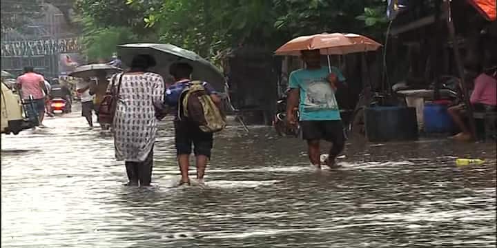 হাঁটুজল মুক্তারামবাবু স্ট্রিটে