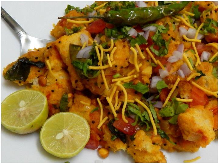 Kitchen Hacks Best Use Of Leftover Bread Make Bread Poha In Breakfast Bread Poha Recipe Kitchen Hacks: बची हुई ब्रेड से बनाएं क्रिस्पी ब्रेड पोहा, बच्चों को खूब पसंद आएगा