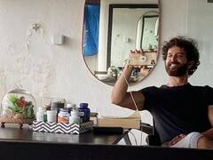 PIC! Hrithik Roshan Enjoys 'Lazy Breakfast Date' With Mom Pinkie, Says 'Sunday Feels On Wednesday Are Best'