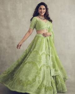 ये मेरा लहंगाः Bollywood की ये हसीनाएं हैं लहंगों की दीवानी, पहन कर इतराती हैं खूब, देखें खूबसूरती बेमिसाल