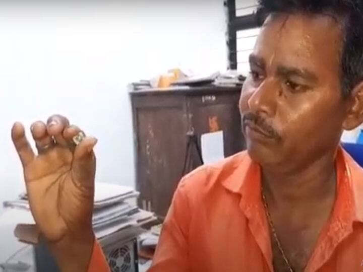Laborer got 8 carat diamond luck changed in a moment madhya pradesh panna ann Madhya Pradesh: मजदूर को मिला 8 कैरेट का हीरा, एक पल में बदल गई किस्मत