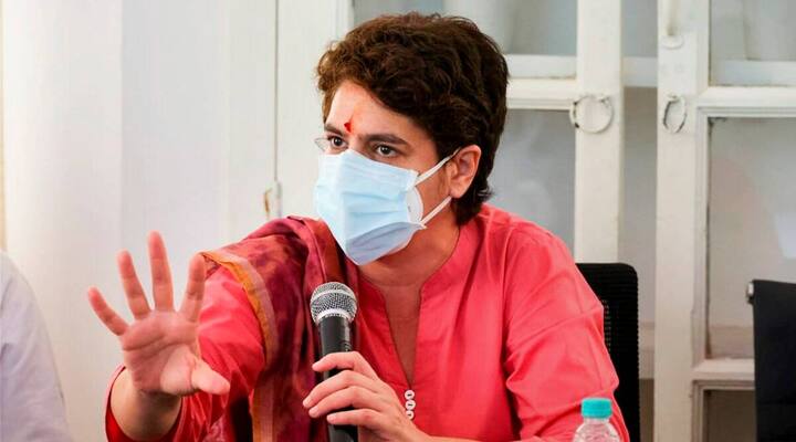 Priyanka Gandhi reached Lucknow to review the election strategy ann Priyanka Gandhi in UP: मिशन 2022 के लिए प्रियंका गांधी लखनऊ पहुंचीं, चुनावी रैली और यात्राओं के लिए तैयार होगा प्लान