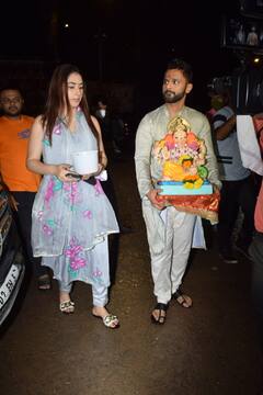 Ganpati Visarjan 2021: Rahul Vaidya, Wife Disha Parmar Bid Farewell To Bappa- See Pics