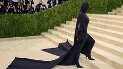 Met Gala 2021: রেড কার্পেটে আপাদমস্তক কালো স্যুটে ঢেকে হাজির কিম কার্দাশিয়ান, অনুপ্রেরণায় কি প্রাক্তন স্বামী?