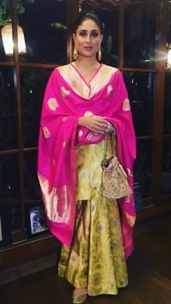 ২০১৮-তে গণেশ উৎসবের সময় হলুদ রঙের একটি গারারা সেটে দেখা যায় করিনা কপূরকে। এই পোশাকের সঙ্গে তিনি নেন গোলাপি রঙের দোপাট্টা।