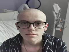 18 साल के युवक के Six पैक ऐसे सूजे कि दिखने लगा 9 महीने का प्रेग्नेंट, फिर हुआ कुछ बड़ा खुलासा