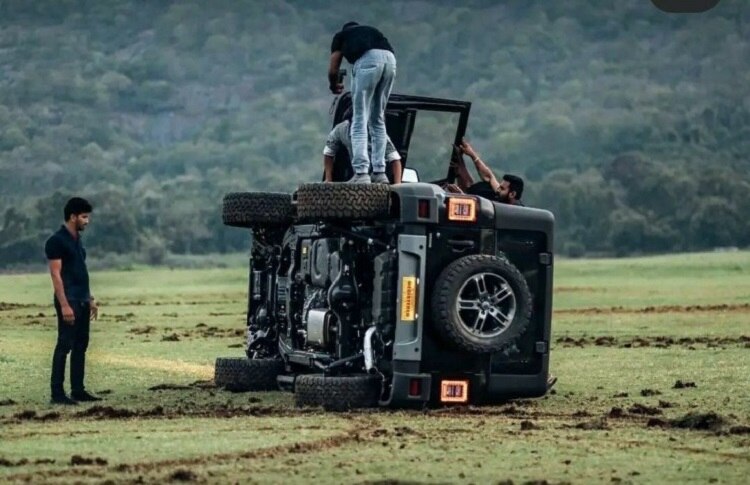 காரில் சாகசம்.. யூடியூபர்களின் அட்டகாசத்தால் அபராதம் விதித்த கேரள ஆர்.டி.ஓ.!