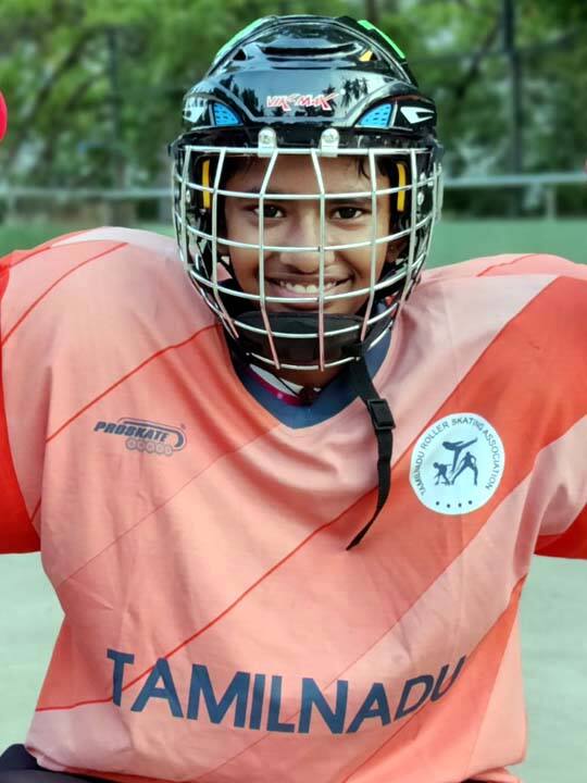 Tamil Nadu player who went to Italy for the Inline Hockey World Championship has been detained in Qatar for not having a medical certificate இன்லைன் ஹாக்கி: இத்தாலி சென்ற தமிழக வீராங்கனை-  கனவை கலைத்த கத்தார் அதிகாரிகள்