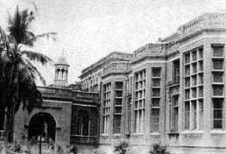 அண்ணா பயன்படுத்திய கன்னிமாரா நூலகம் படம்உதவி: அறிஞர்அண்ணா.நெட்