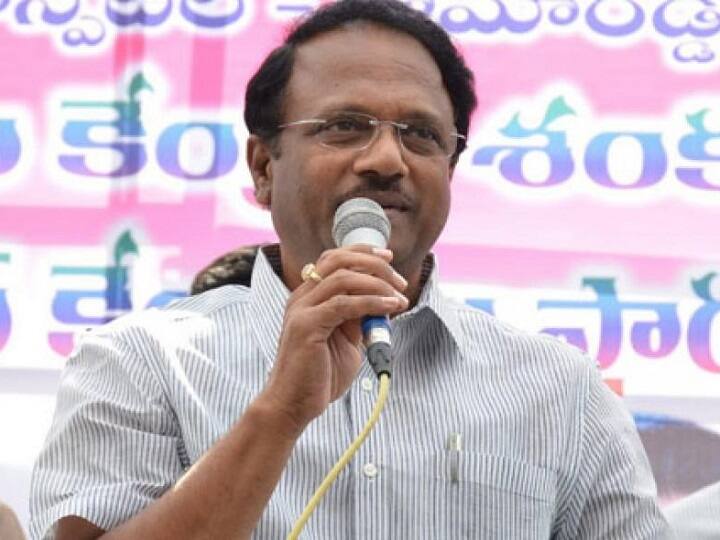 Ex Minister MLA laxma reddy makes shocking comments over telangana politics Mahabubnagar: రాజకీయాలు ఛండాలం, టీఆర్ఎస్ శాశ్వతమేం కాదు.. గులాబీ ఎమ్మెల్యే, మాజీ మంత్రి షాకింగ్ వ్యాఖ్యలు