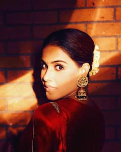 PHOTO : जेनेलिया वहिनींचा मराठमोळा साज; साध्या अन् सोज्वळ लूकनं चाहते घायाळ