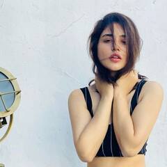 Priyanka Jawalkar Photos: క్యూట్ లుక్స్ తో యూత్ ను మాయ చేస్తోన్న ప్రియాంకా..