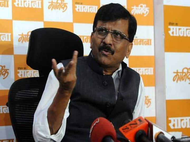 Shivsena Dasara Melava 2021 Sivasena criticizes BJP from match at Saamana Editorial कळपात वाघ शिरल्यावर मेंढरांची जशी अवस्था होते, तशी भाजपची अवस्था : सामना