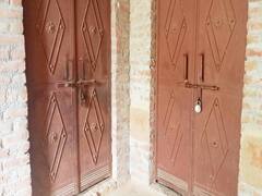 Dengue in Firozabad: फिरोजाबाद में वायरल-डेंगू का खौफ, गांव छोड़ने पर मजबूर हुए लोग, प्रशासन पर लगाया आरोप