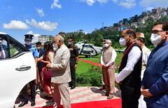 ਸ਼ਿਮਲਾ ਪਹੁੰਚੇ ਰਾਸ਼ਟਰਪਤੀ ਰਾਮ ਨਾਥ ਕੋਵਿੰਦ, ਇੰਜ ਕੀਤਾ ਸਵਾਗਤ, ਦੇਖੋ ਤਸਵੀਰਾਂ