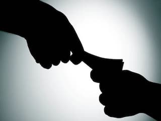 SSC Board Exam 2022 : दहावीचं हॉलतिकीट 30 हजार रुपये, 10 हजार घेताना संस्थाचालकाला अटक, औरंगाबादमधील धक्कादायक प्रकार