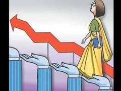 #JusticeForMenInTNPSCReservation: ஆண்களின் வாய்ப்புகளைப் பறிக்கிறதா பெண்களுக்கான 40% இட ஒதுக்கீடு?