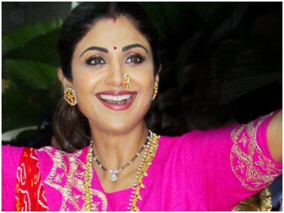 Shilpa Shetty News: माता वैष्णोदेवी के दर्शन के लिए कटड़ा पहुंची शिल्पा शेट्टी, लगाया 'जय माता दी' का जयकारा Shilpa Shetty News: माता वैष्णोदेवी के दर्शन के लिए कटड़ा पहुंची शिल्पा शेट्टी, लगाया 'जय माता दी' का जयकारा