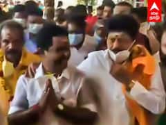 ADMK : தோளோடு தோள் சேர்ந்த திவாகரன் - காமராஜ்!