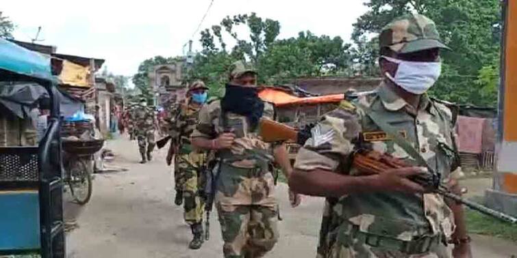 Before the election, the route march of the central forces started in Samsherganj Murshidabad Murshidabad: নির্বাচনের আগে সামশেরগঞ্জে শুরু কেন্দ্রীয় বাহিনীর রুটমার্চ