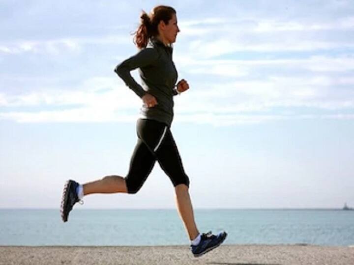 रिसर्च से हुआ खुलासा- डेली एक्सरसाइज करने वाले लोगों में 60% तक Anxiety का खतरा कम In research conducted by Lund University it says Anxiety risk is reduced due to Exercise रिसर्च से हुआ खुलासा- डेली एक्सरसाइज करने वाले लोगों में 60% तक Anxiety का खतरा कम