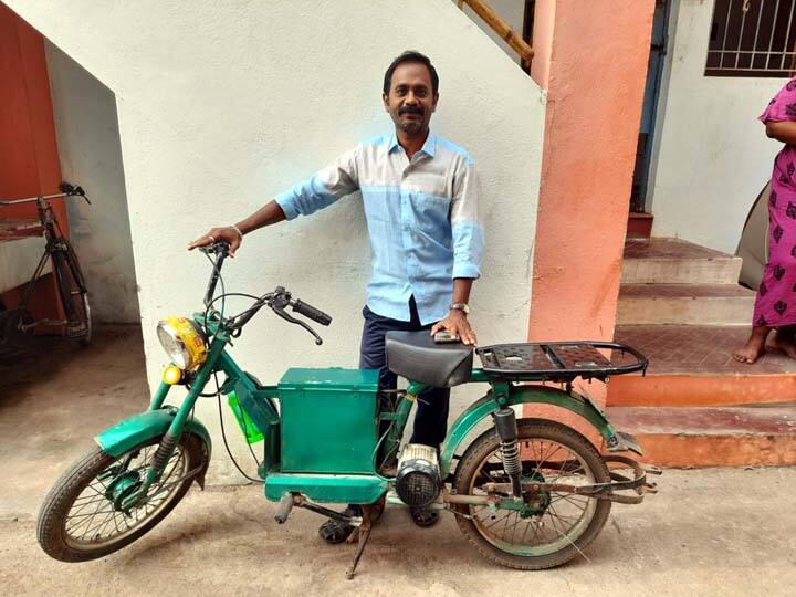 The vegetable dealer who invented the bike that can run 40 km on a 2 unit charge 2 யூனிட் சார்ஜ் செய்தால் 40 கி.மீ ஓடும் பைக் கண்டுபிடித்த காய்கறி வியாபாரி