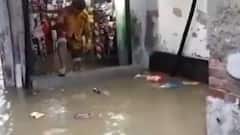 UP Rains: आसमान से 'परेशानी' बनकर बरसा पानी, हुई 'आफत' की बारिश | Mudde Ki Baat
