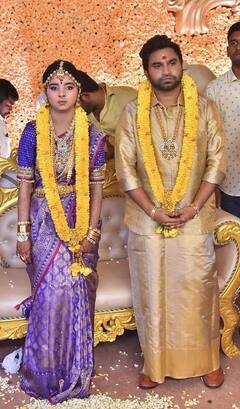 Dhinakaran Daughter Marriage : டிடிவி தினகரன் மகள் திருமணம்...! ஜெயஹரிணி - ராமநாதன் துளசி வாண்டையார் ஸ்பெஷல் மேரேஜ் ஆல்பம்...!
