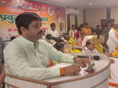 UP Politics: योगी के मंत्री का पलटवार- मायावती ने चंदा लेकर भरी तिजोरी, सड़कों पर नहीं दिया ध्यान