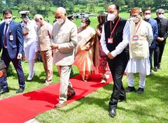 ਸ਼ਿਮਲਾ ਪਹੁੰਚੇ ਰਾਸ਼ਟਰਪਤੀ ਰਾਮ ਨਾਥ ਕੋਵਿੰਦ, ਇੰਜ ਕੀਤਾ ਸਵਾਗਤ, ਦੇਖੋ ਤਸਵੀਰਾਂ