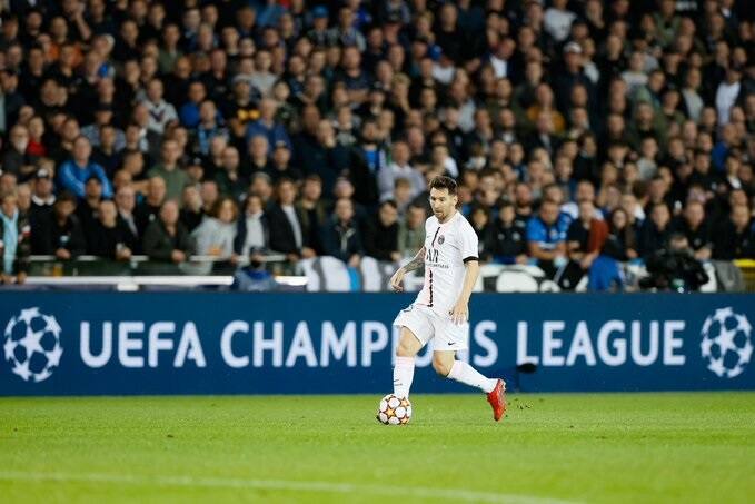 UEFA Champions League: Paris Saint-Germain held to 1-1 draw with Club Brugge UEFA Champions League: পিএসজি-র হয়ে উয়েফা চ্যাম্পিয়ন্স লিগে মেসির প্রথম ম্যাচ ড্র